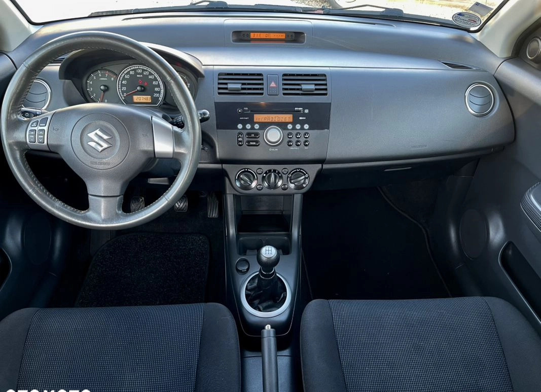 Suzuki Swift cena 12900 przebieg: 199000, rok produkcji 2007 z Szczecin małe 529